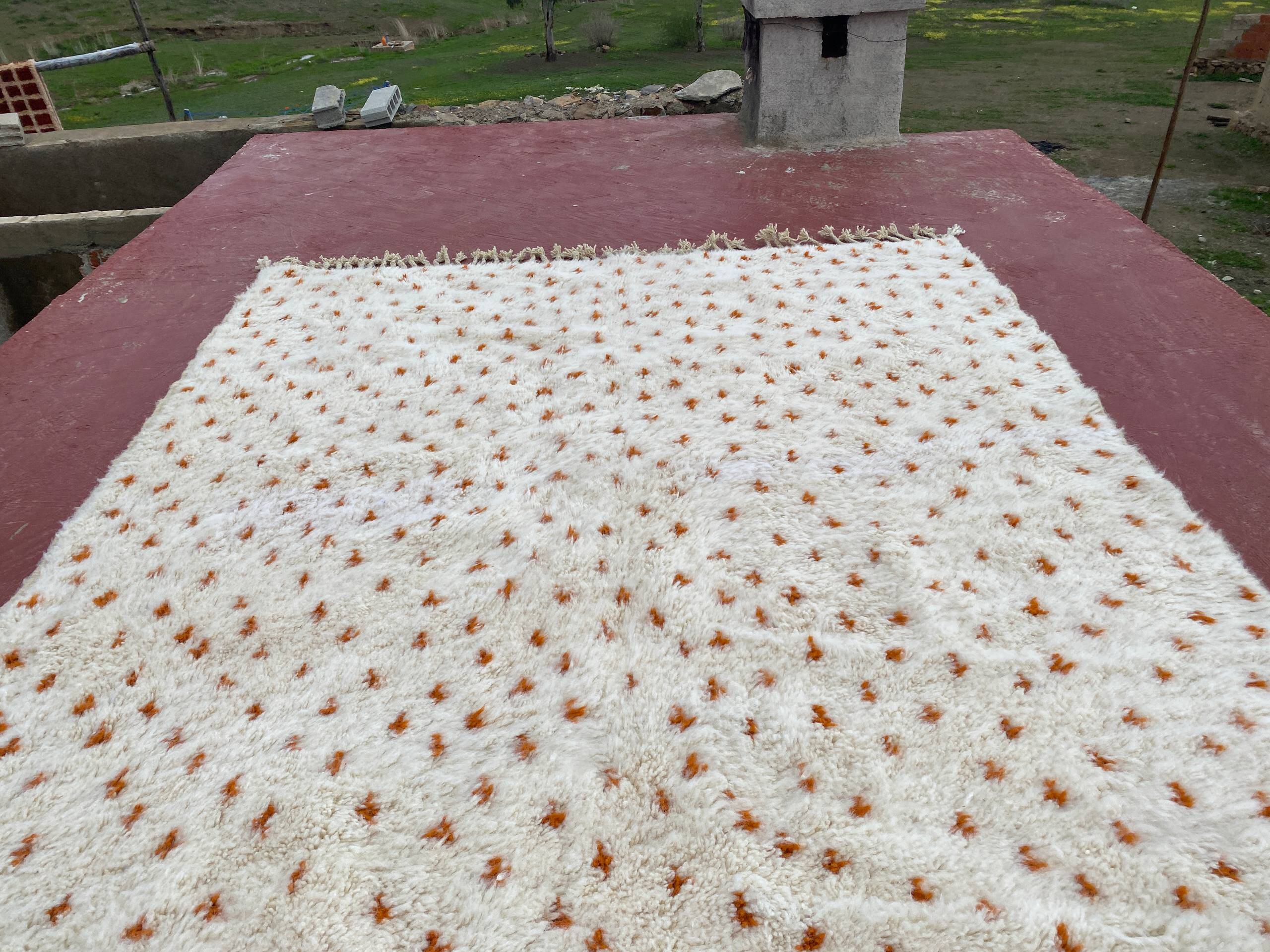 Authentic Beni Ouarain Rug 3.3x2.3M Unbleached Wool with Terracotta Patterns