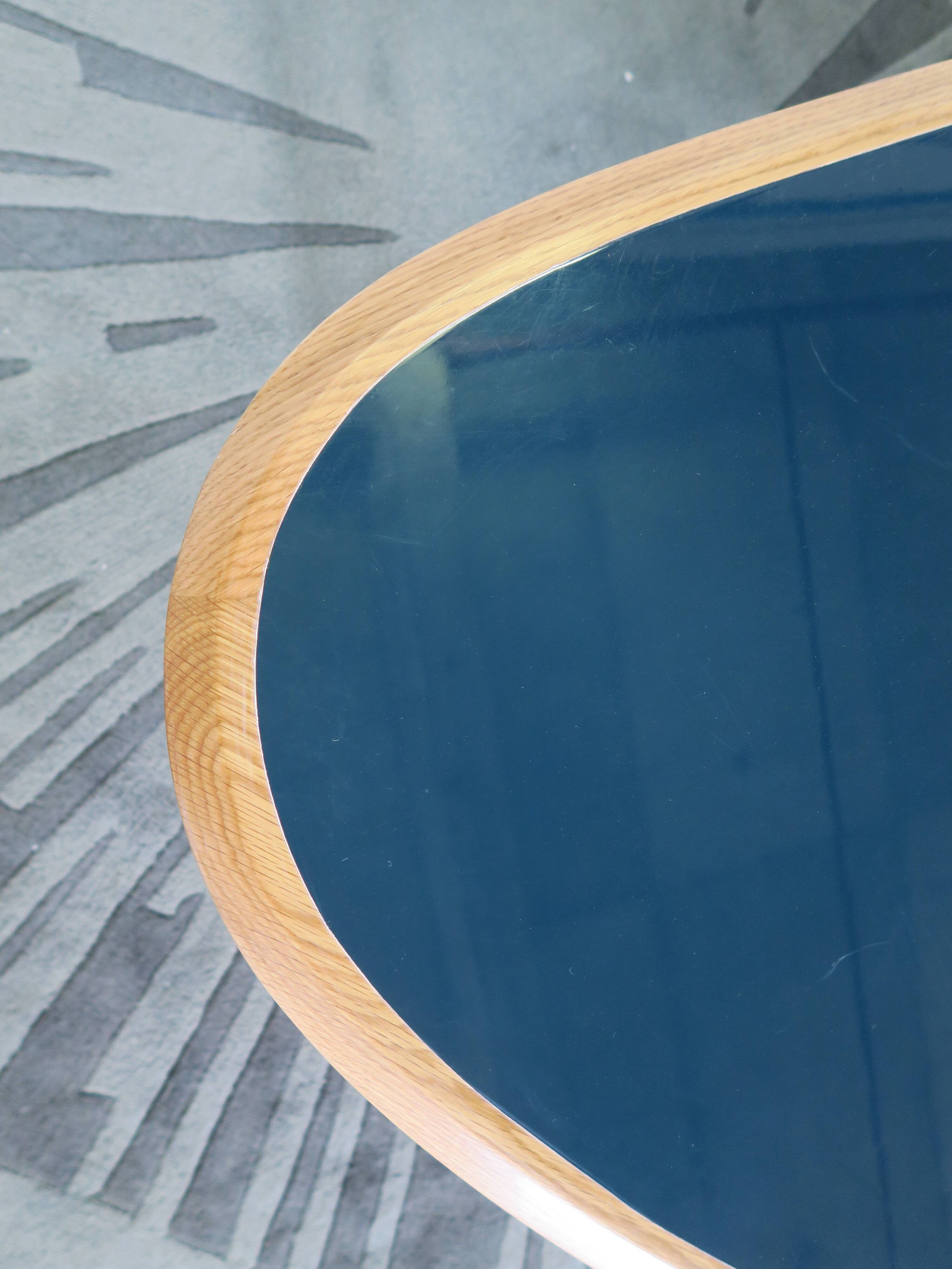 Table 50 large bleu peacock