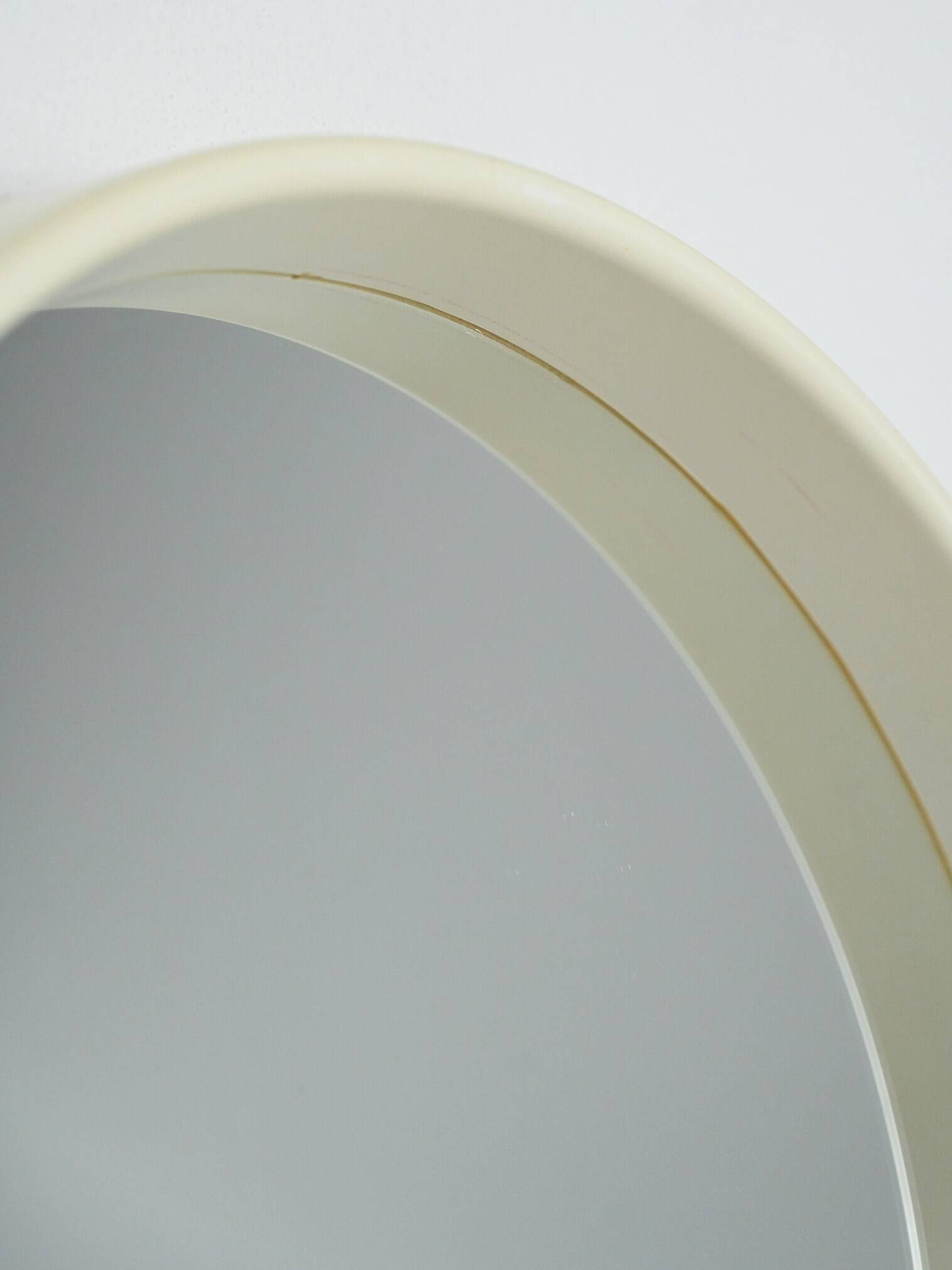 Scandinavian 1960 round mirror