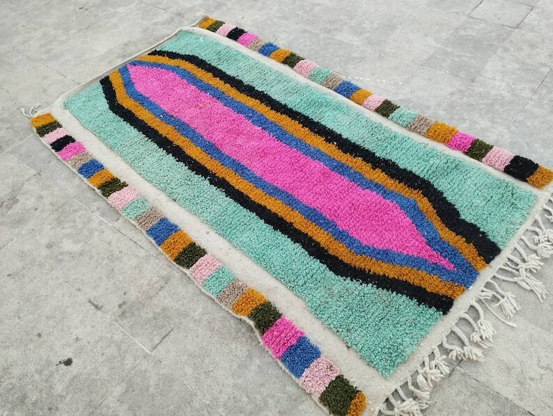 Handmade Berber rug in pure wool, size 240 x 160 cm