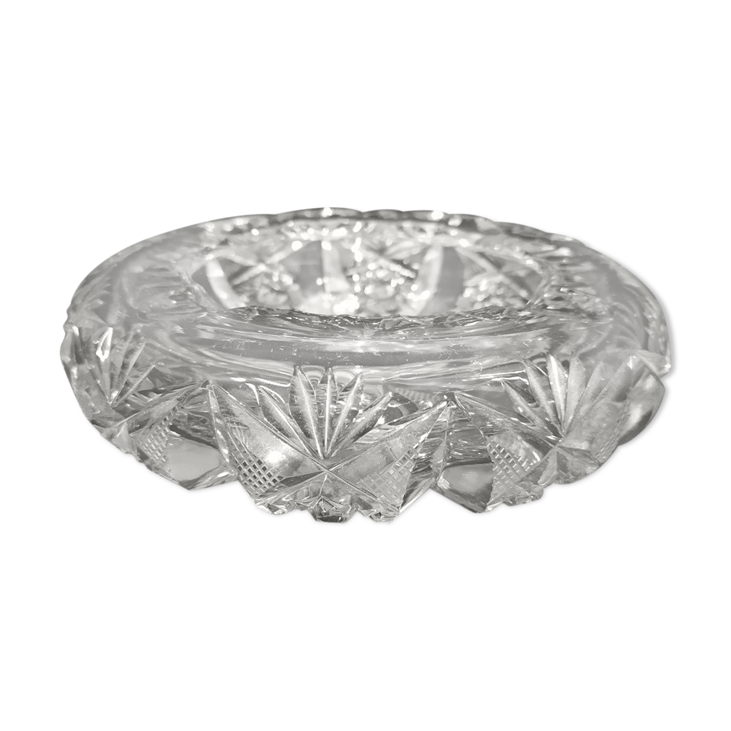 Cendrier en cristal taillé a la main - rond 16cm