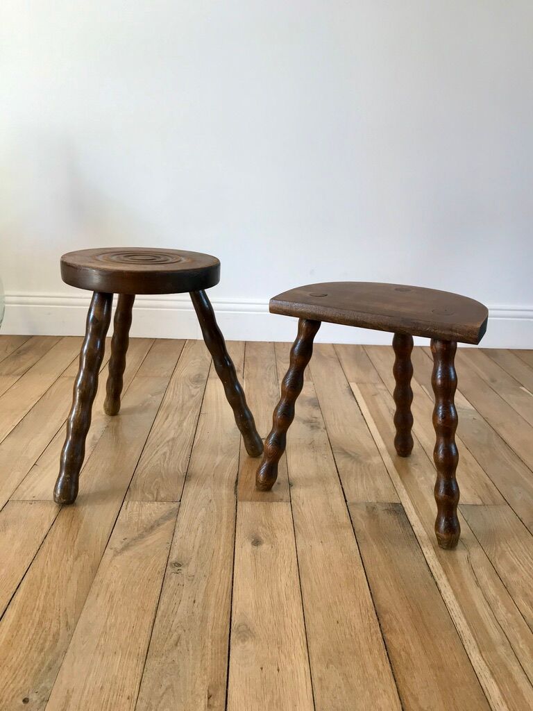 Tripod stool of cowherd in pearl wood 30s