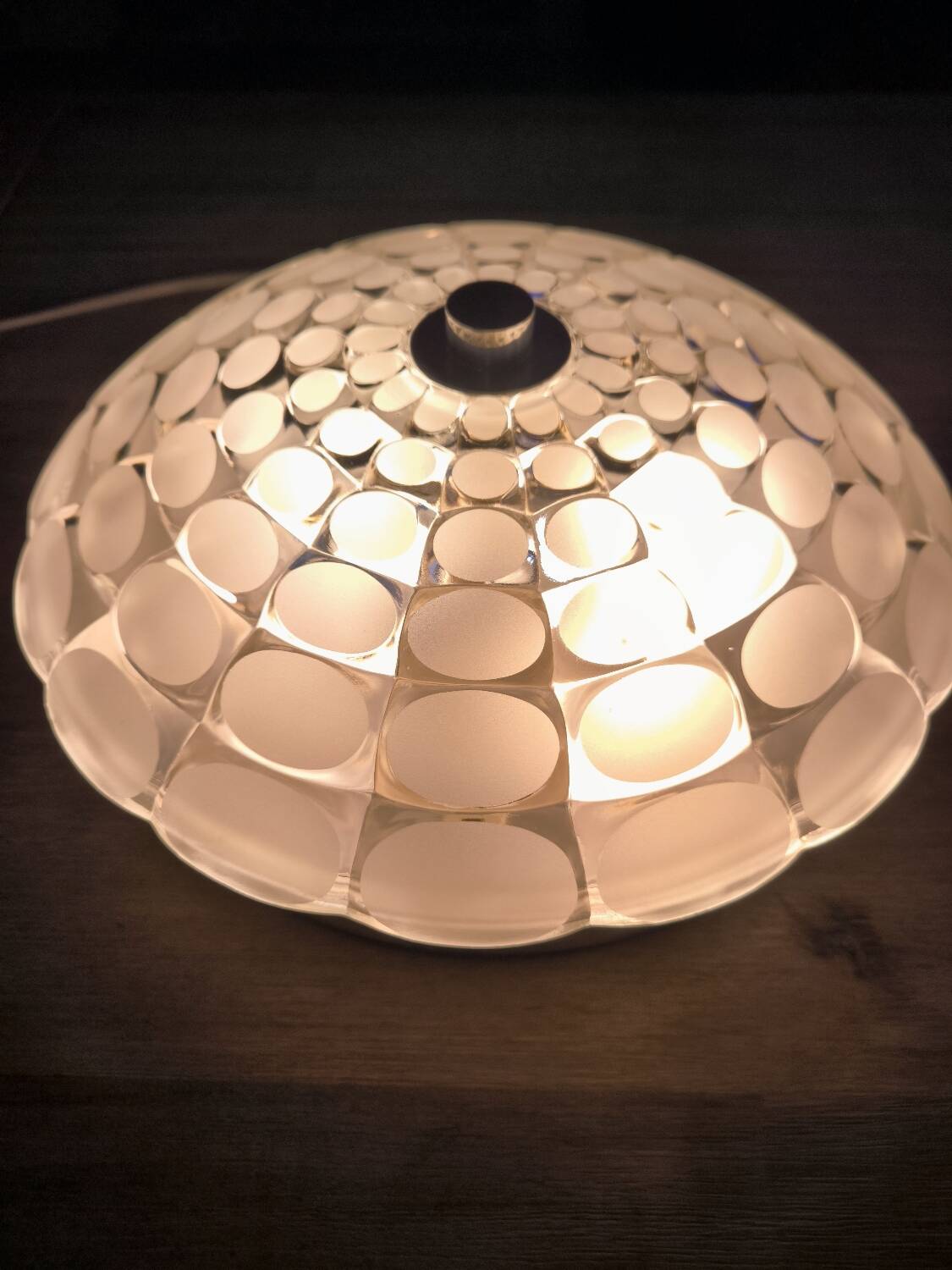 Wall/Ceiling Light
Aluminum and glass by Peill &
Putzler 197