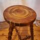 Tabouret tripode bois tourné