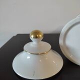 Pharmacy / apothecary pot in white earthenware decorated with gold net, "Catharan: Roseus signed Limoges