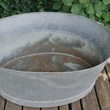 Large oval zinc basin
