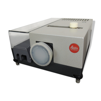 Projecteur de diapositives Leica