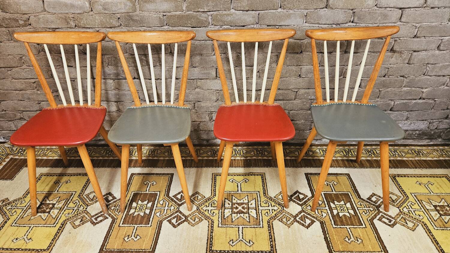 Set of 4 chairs with bars 1960