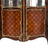 Vitrine style Louis, France, vers 1910.