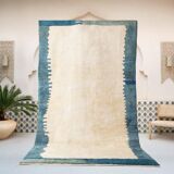 Minimalist moroccan rug. 150/250cm