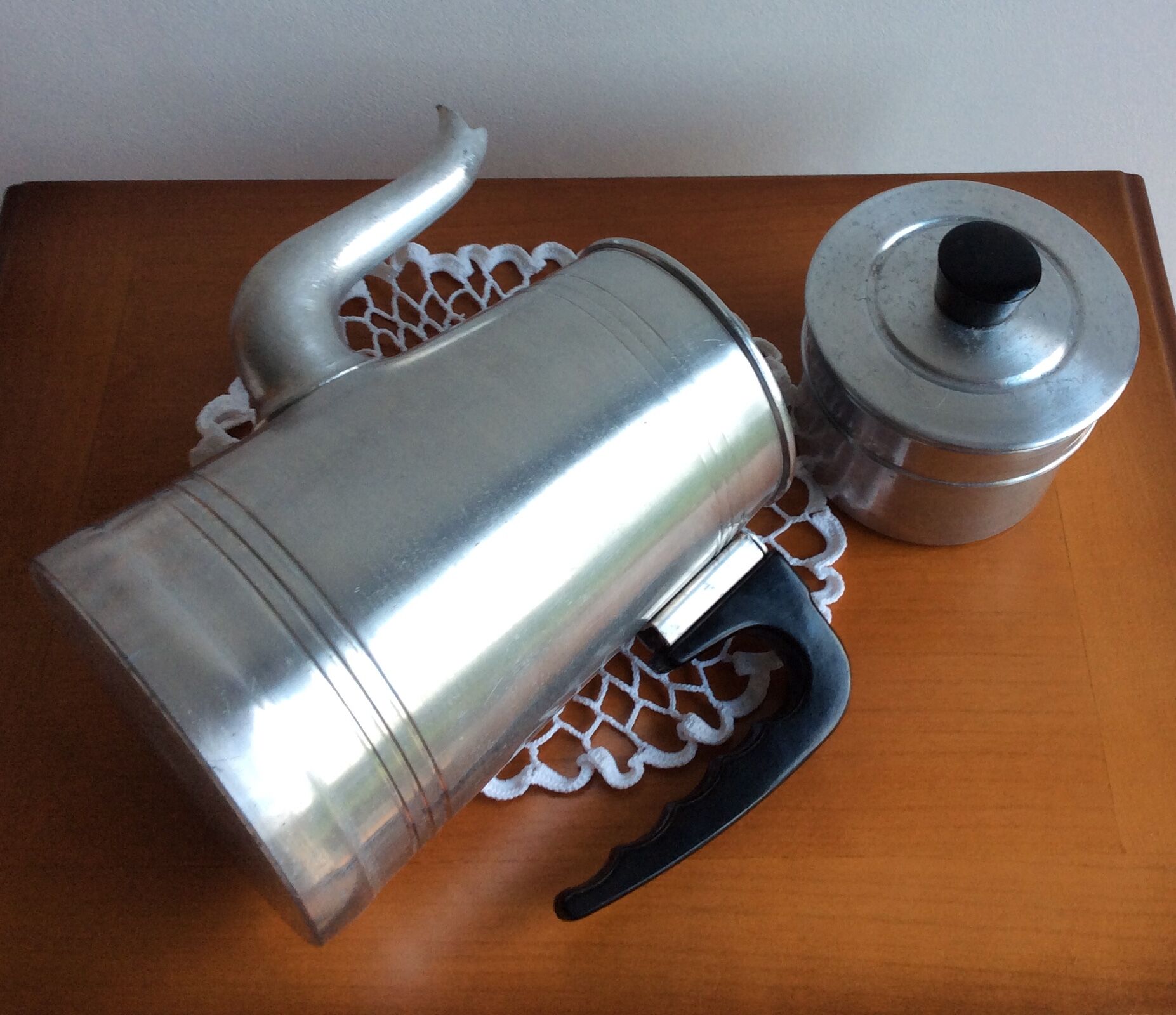 Old complete aluminum coffee maker le trèfle bakelite handle