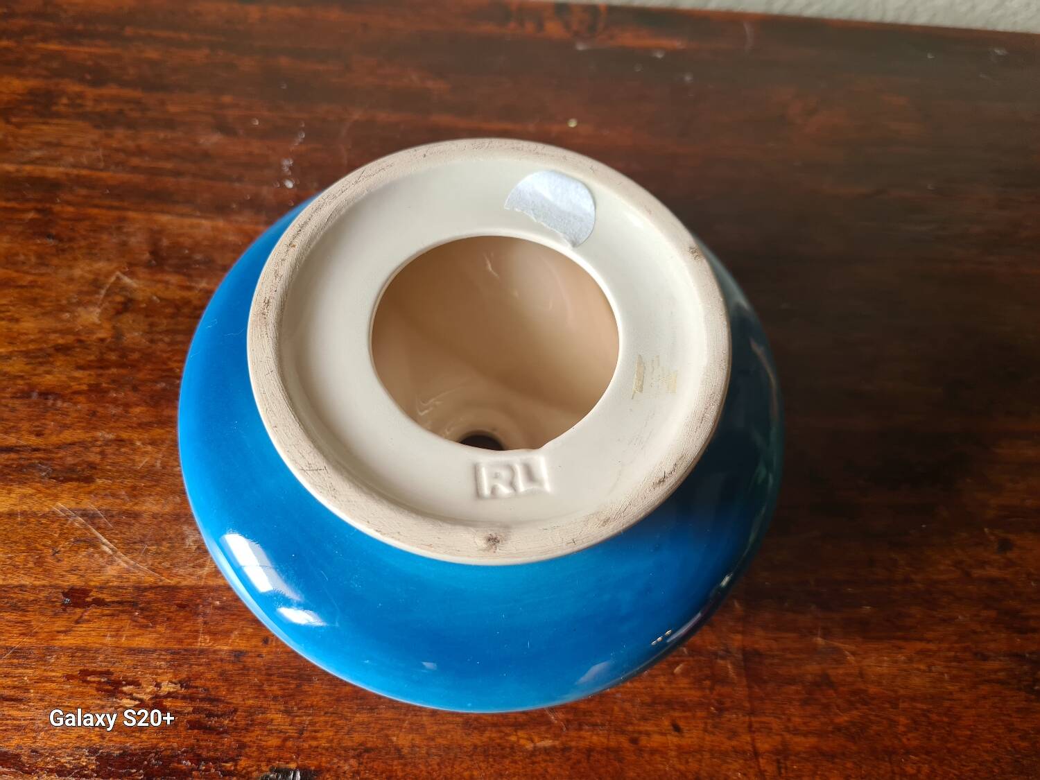 Three-pipe holder from the Art Ceramics collection