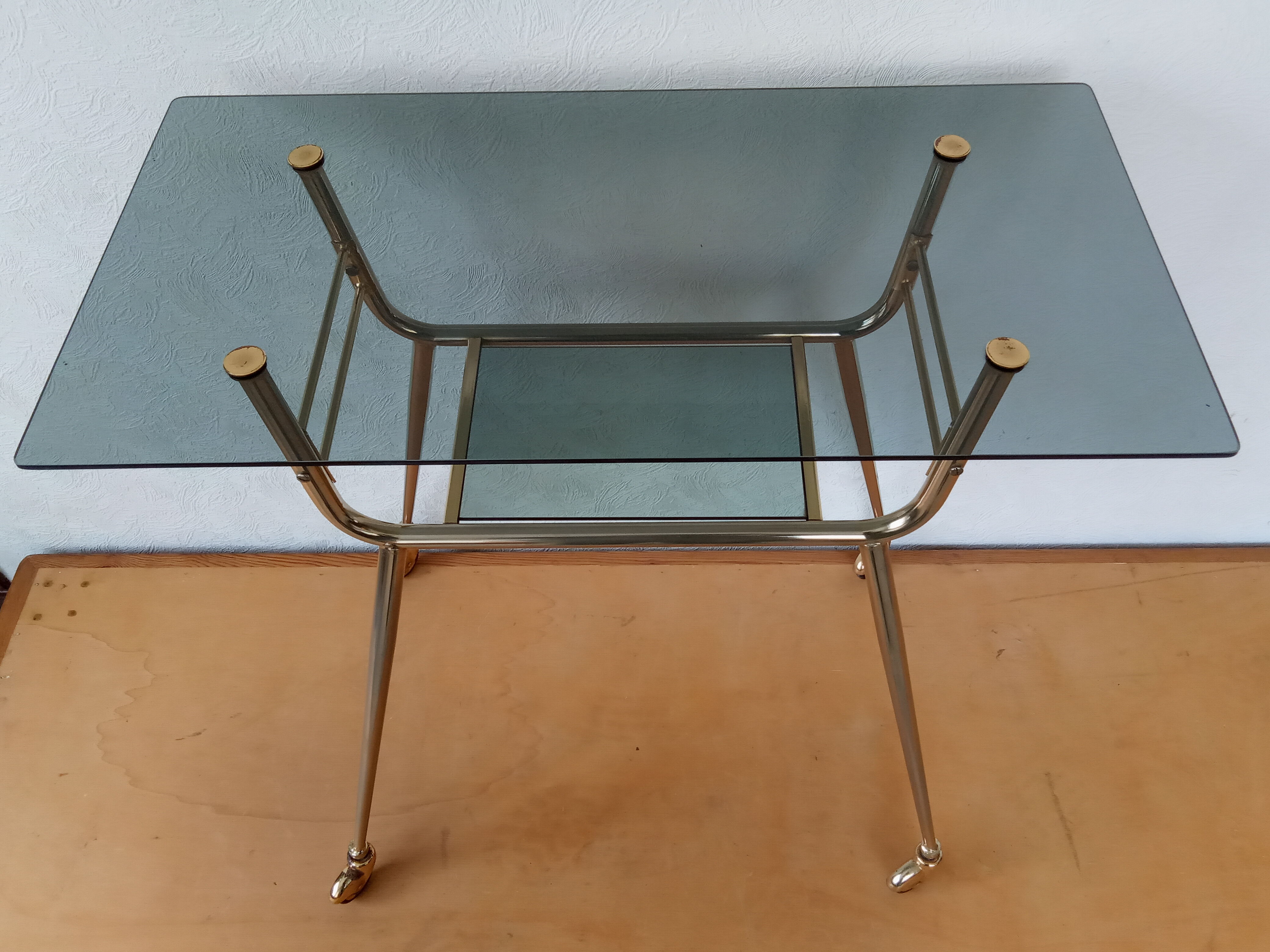 Vintage glass rolling dessert