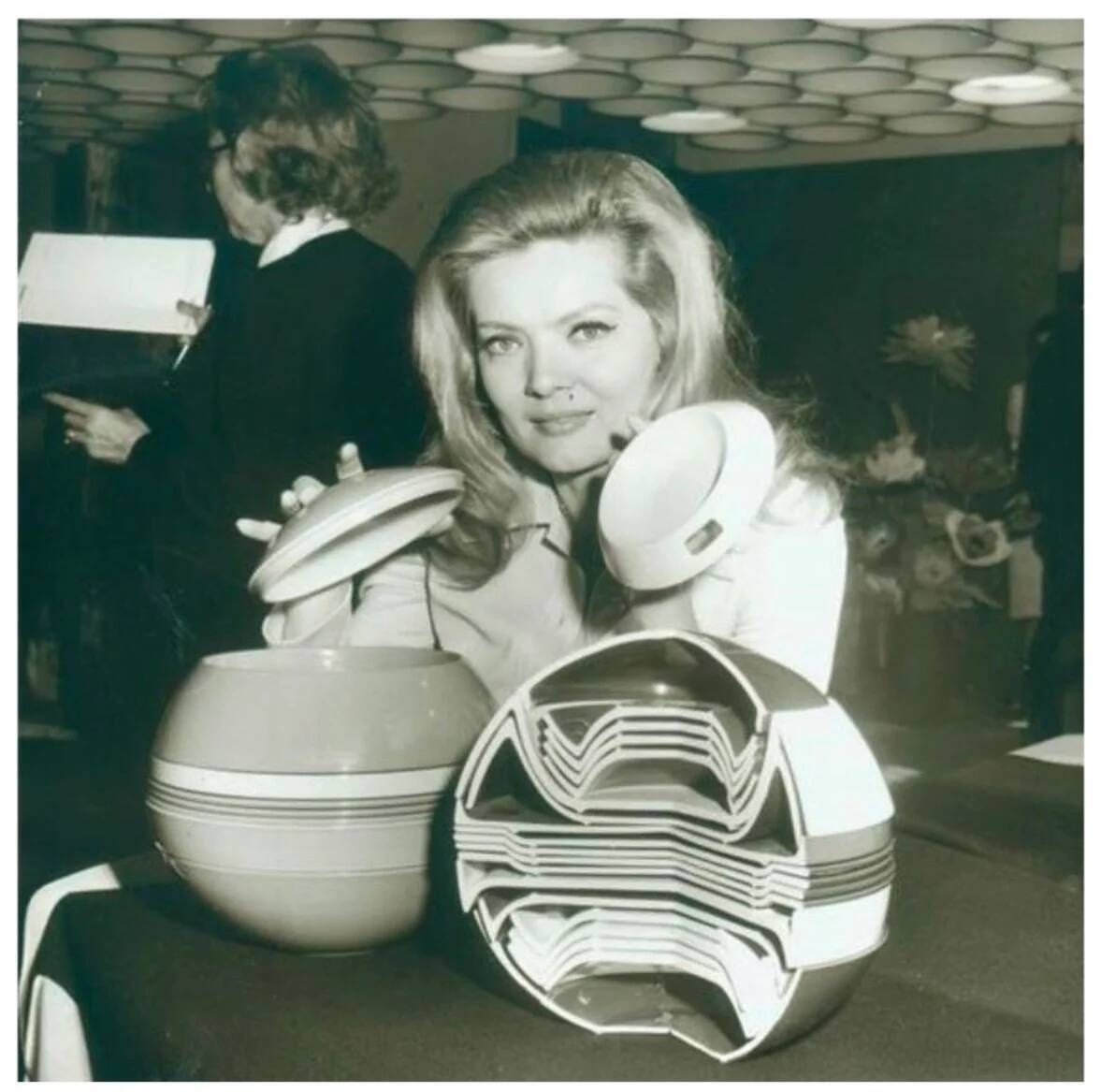 "Die Kugel" par Helen von Boch pour Villeroy & Boch, vers 1971