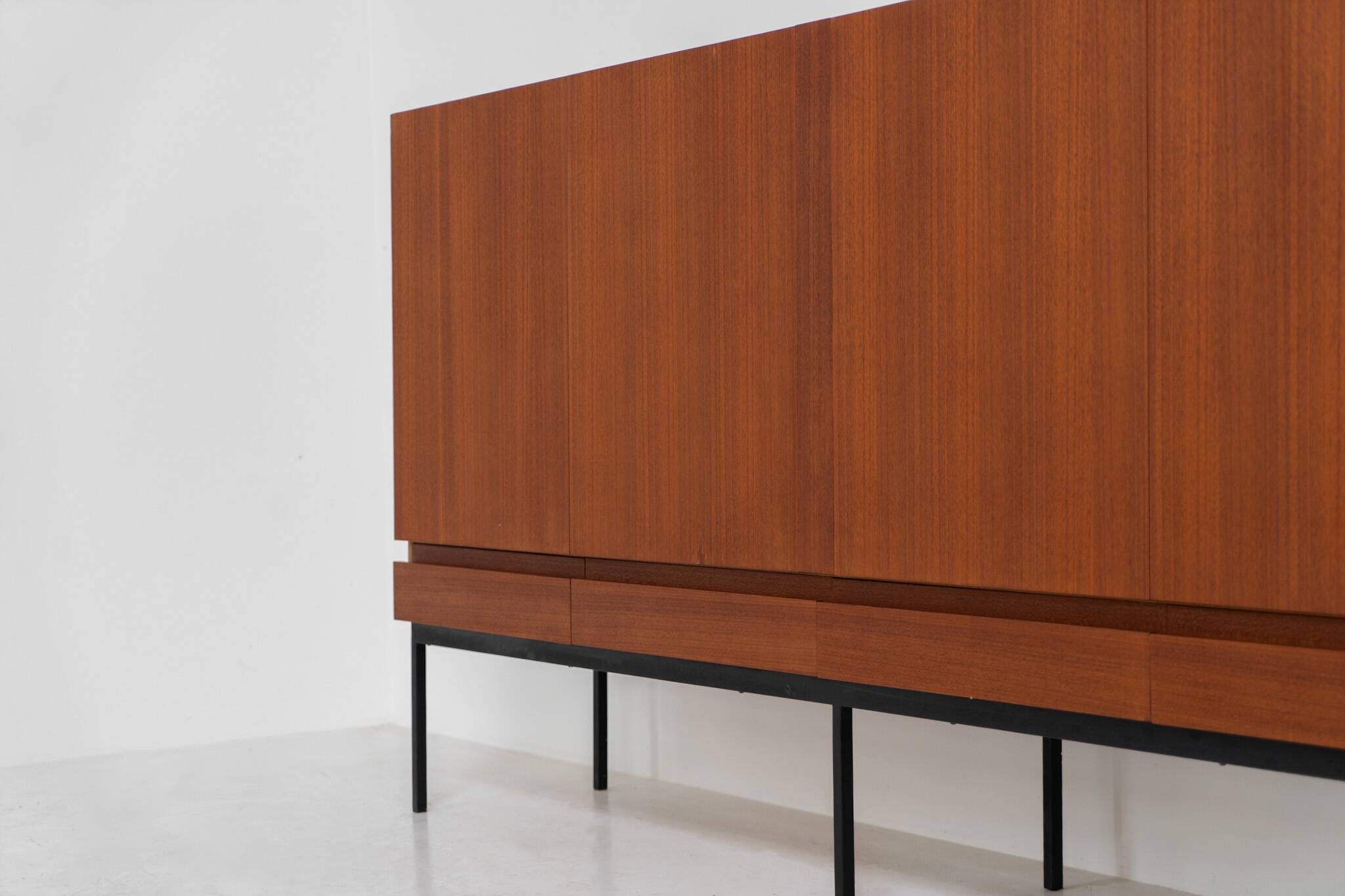 Buffet B60 par Dieter Waeckerlin pour Behr