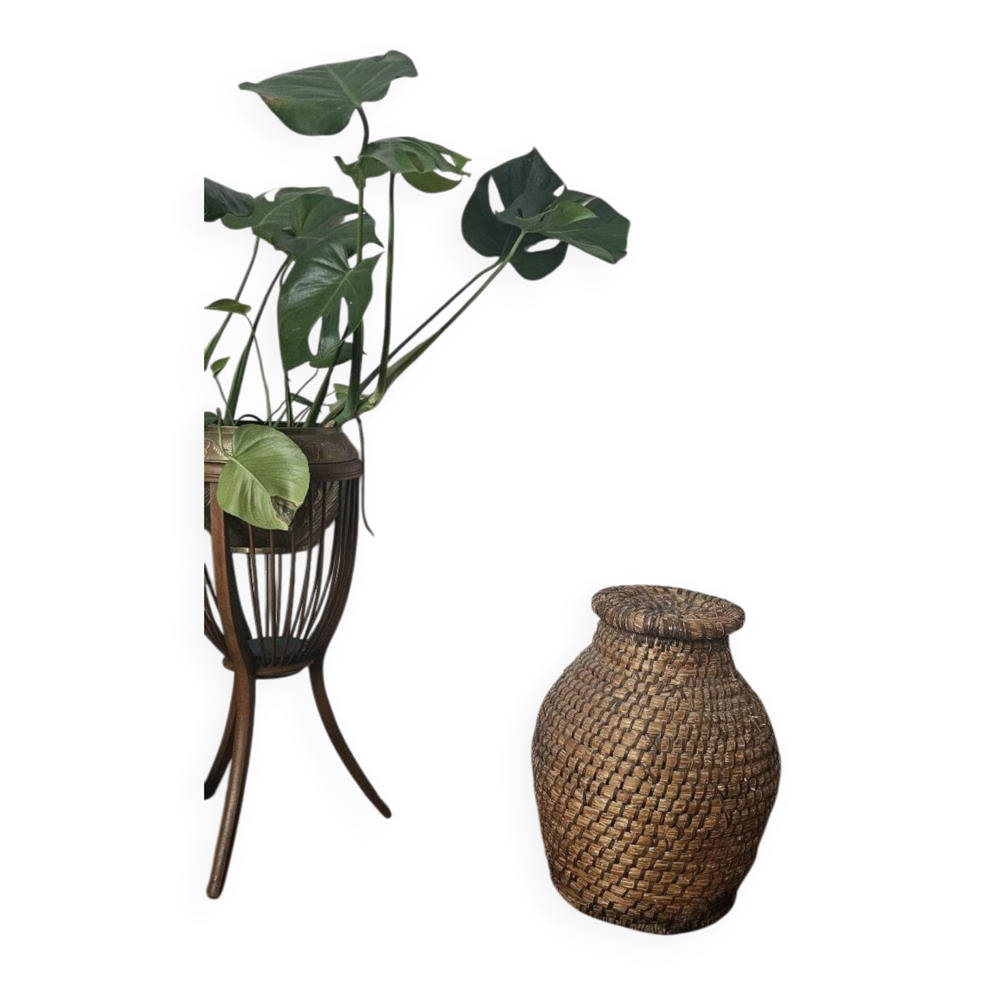 Vintage wicker basket