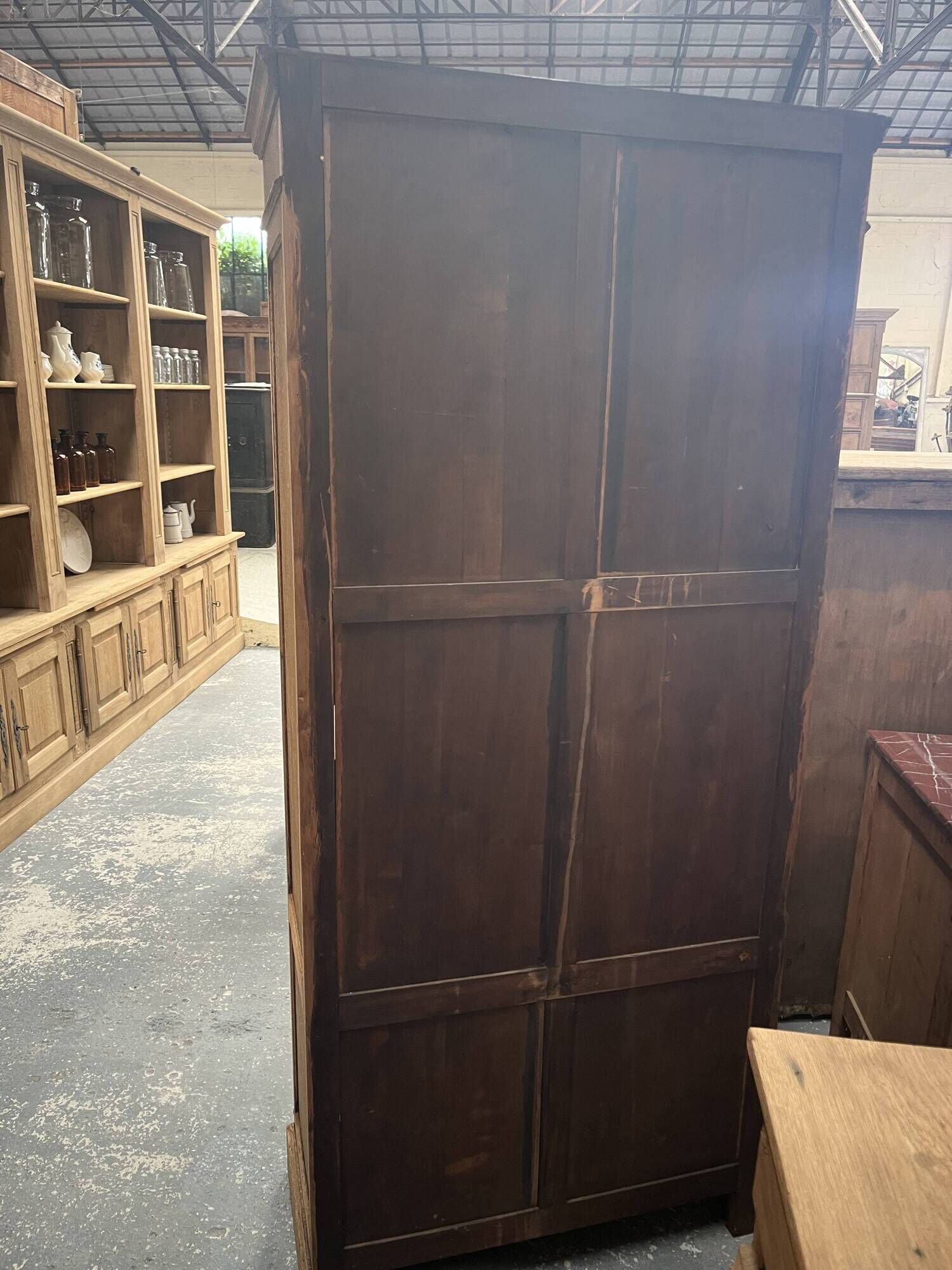 small oak display cabinet, 3 drawers
