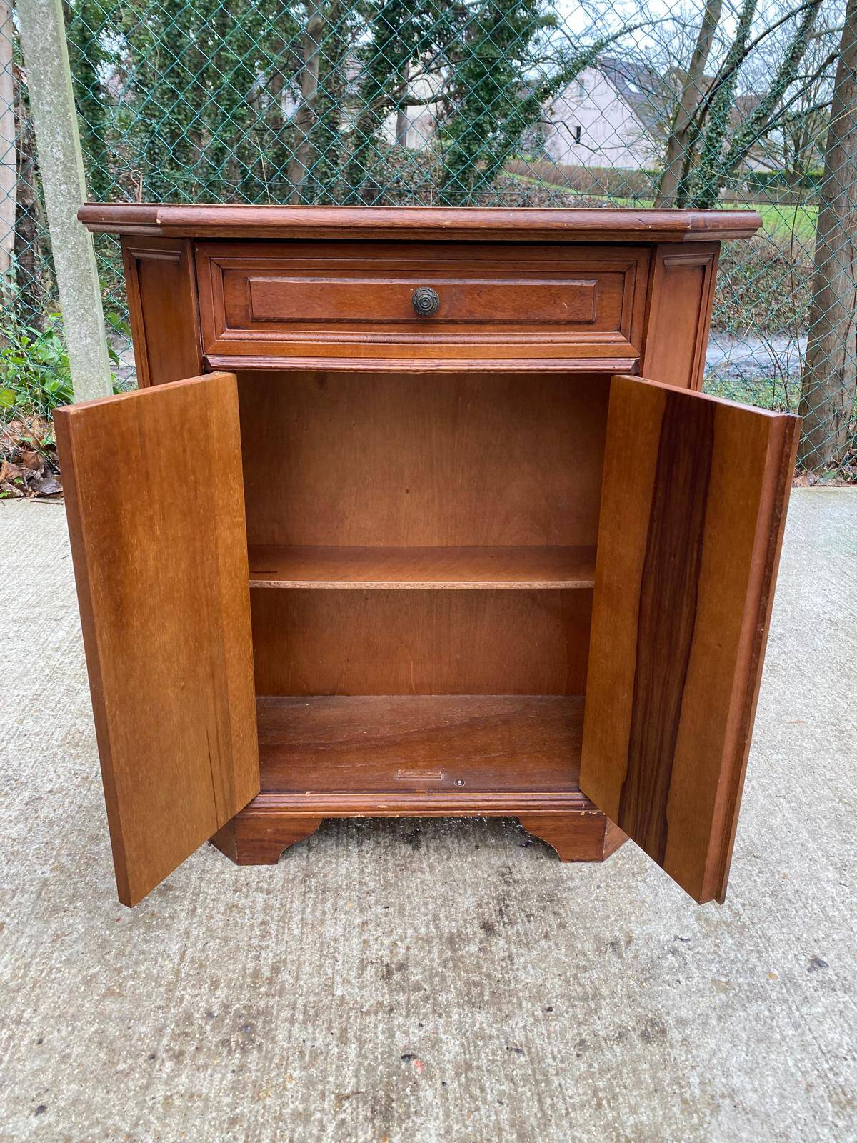Colonial style solid wood chest of drawers