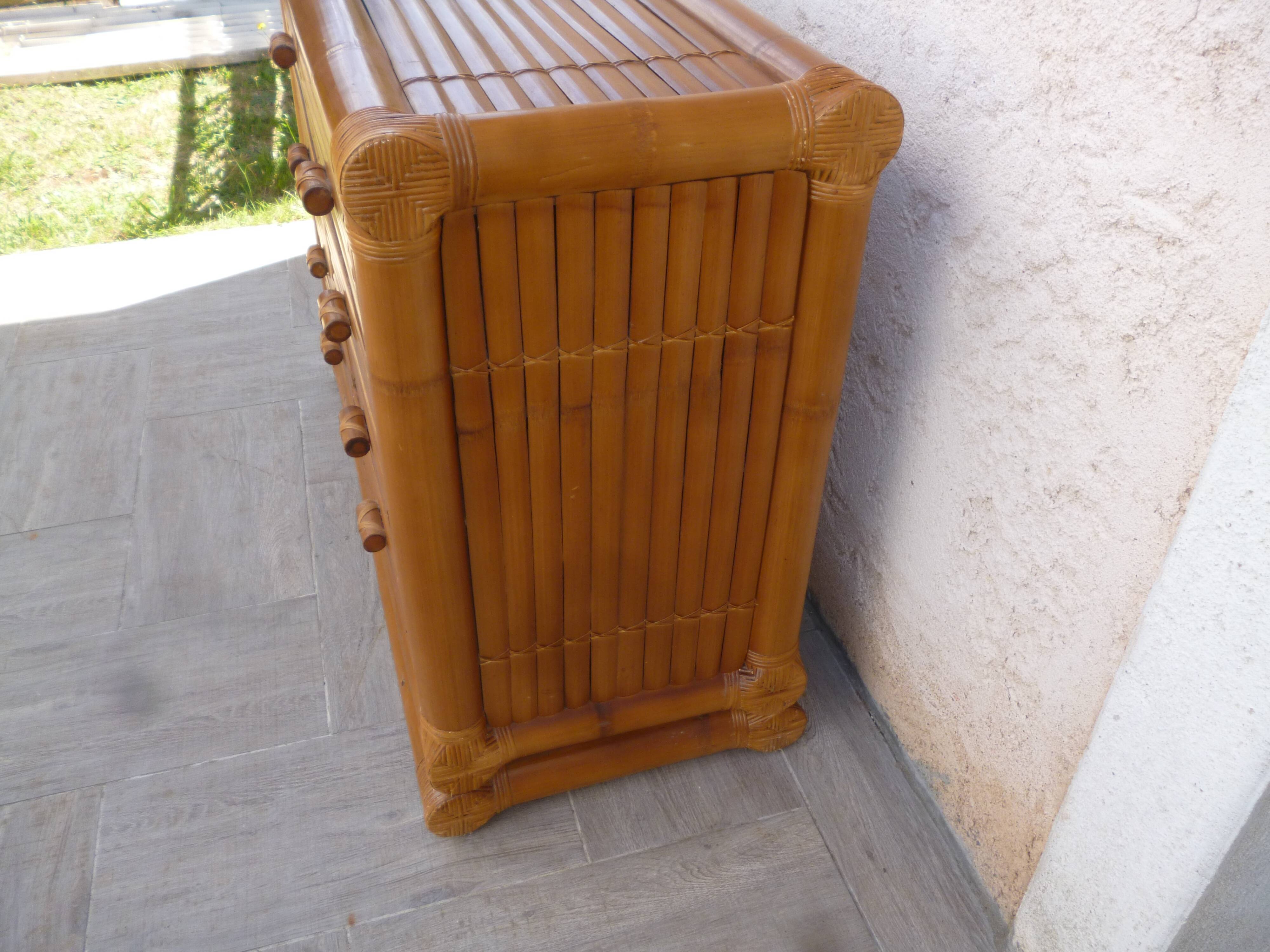 Commode bambou