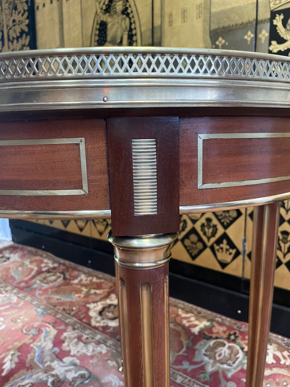 Table - Guéridon bouillotte de style Louis XVI restauré