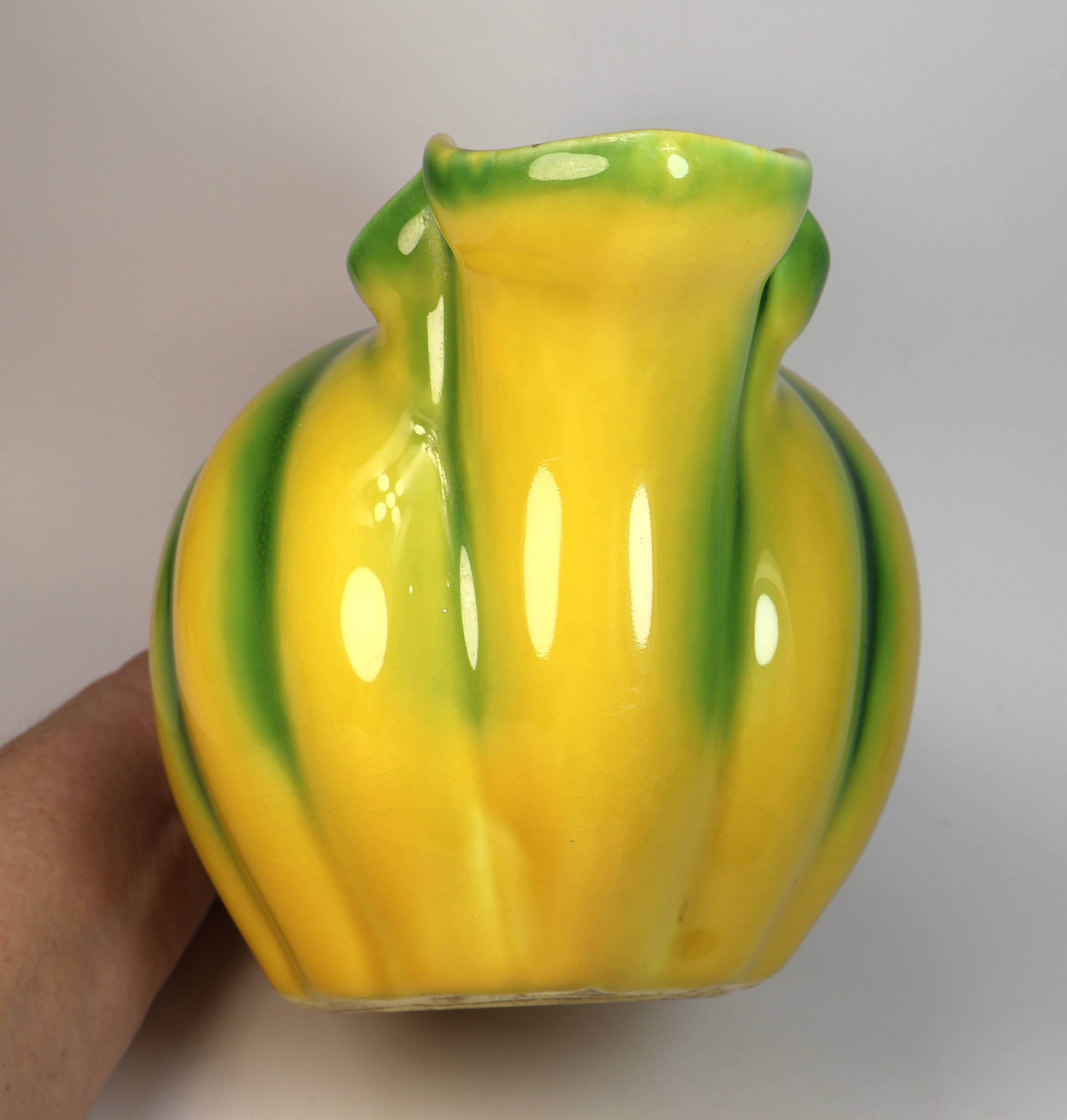Pichet en forme de melon de la manufacture de Longchamp