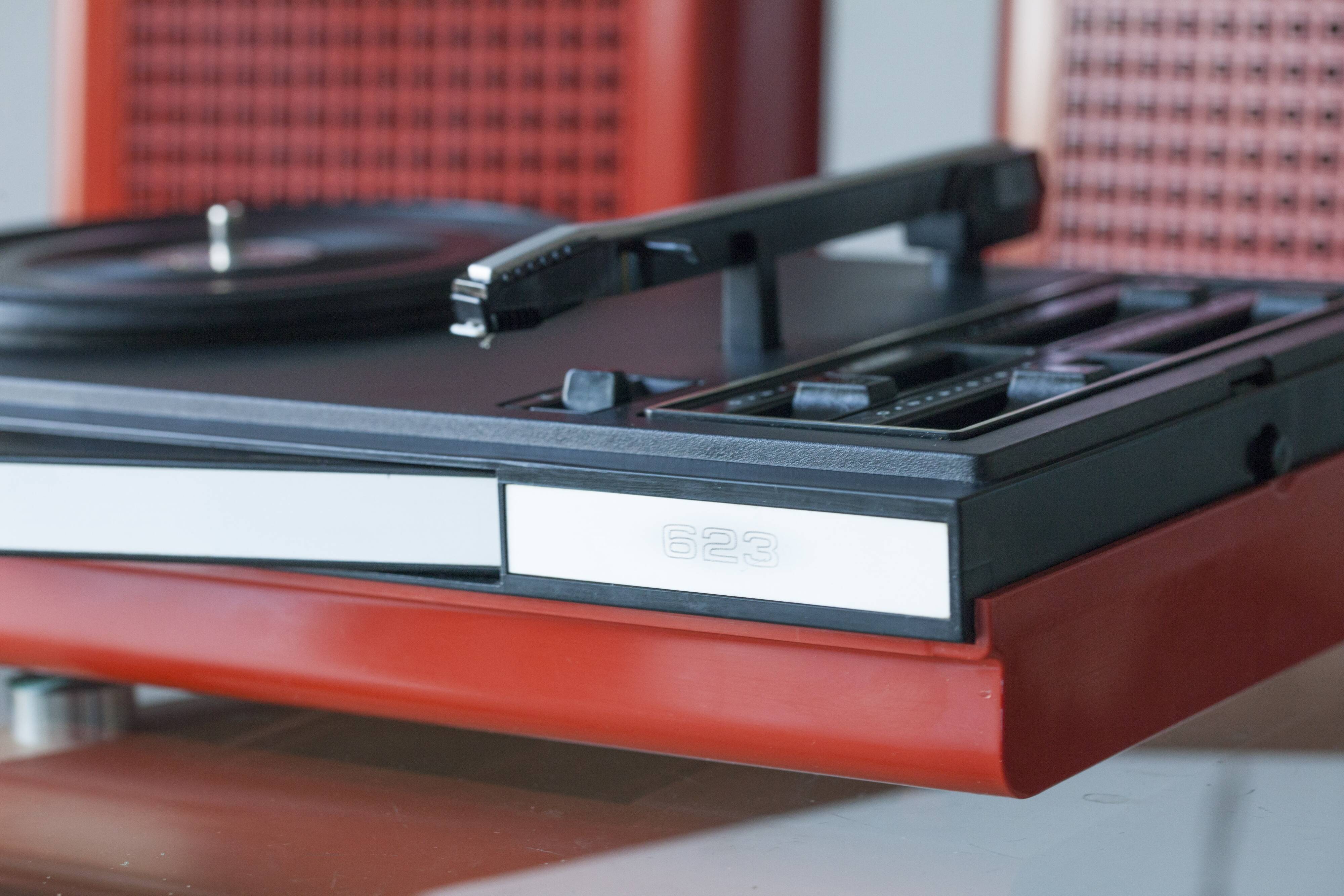 Philips 623 red stereo turntable