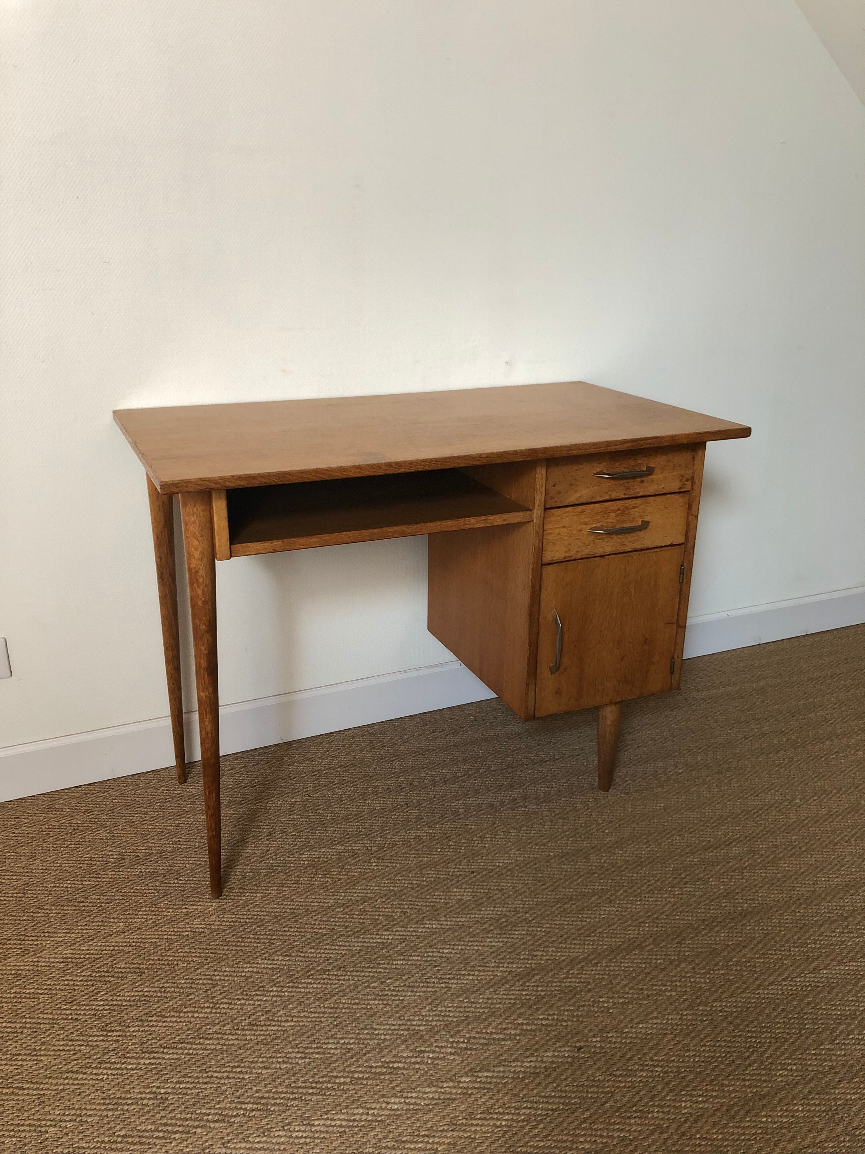 Bureau 1960