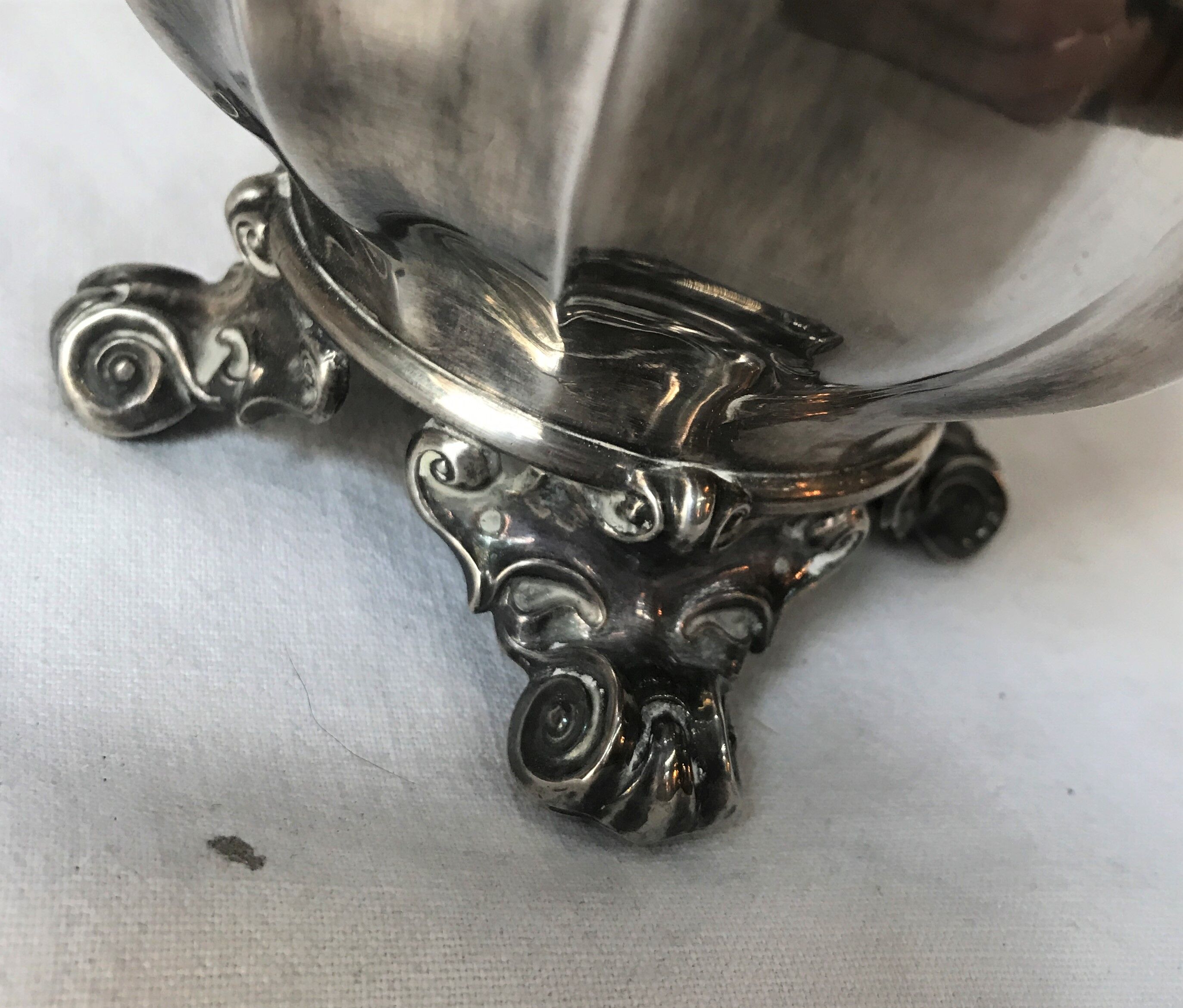 Louis XV-style silver metal cafeteria