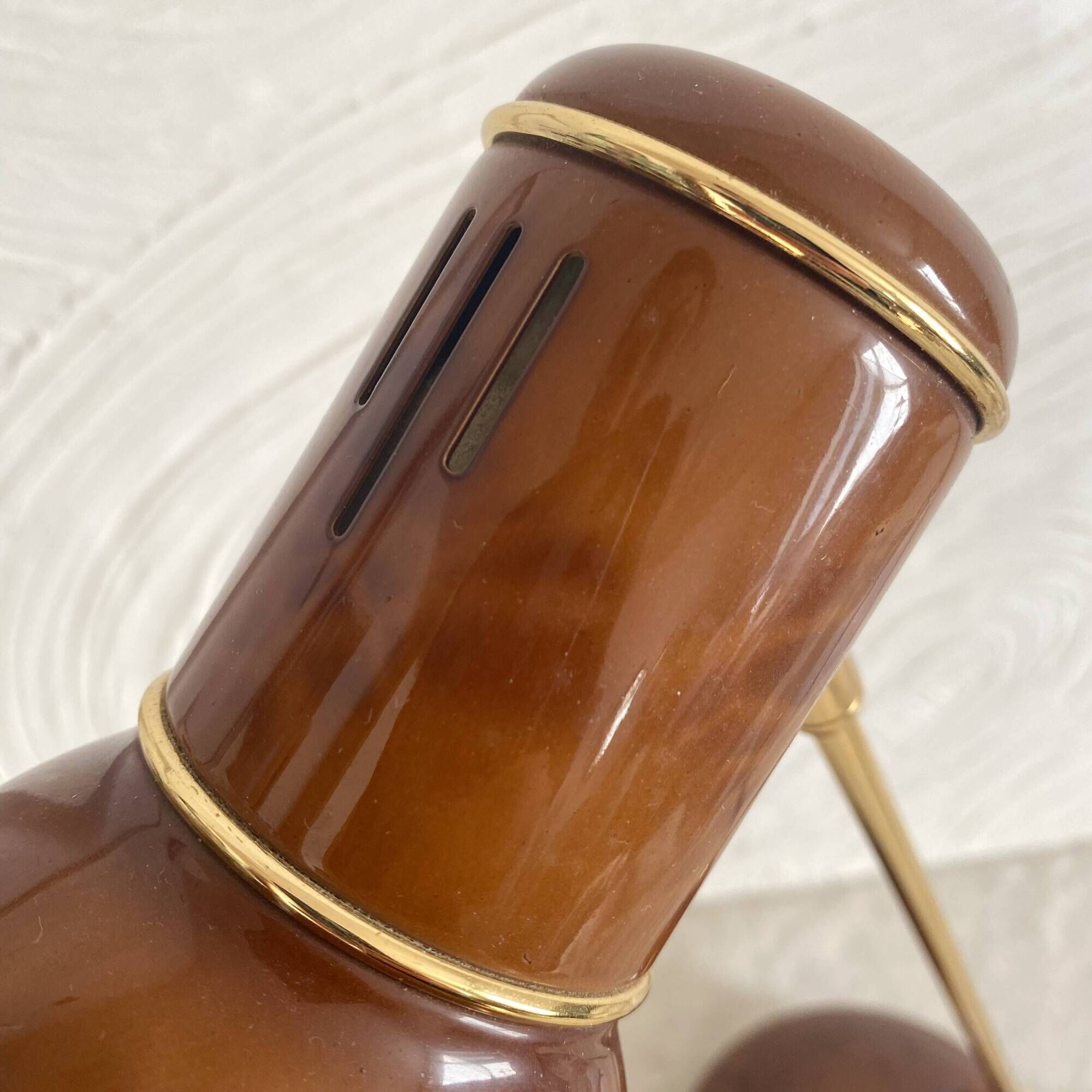 Desk lamp with an elm magnifying glass look from the 1980s.
