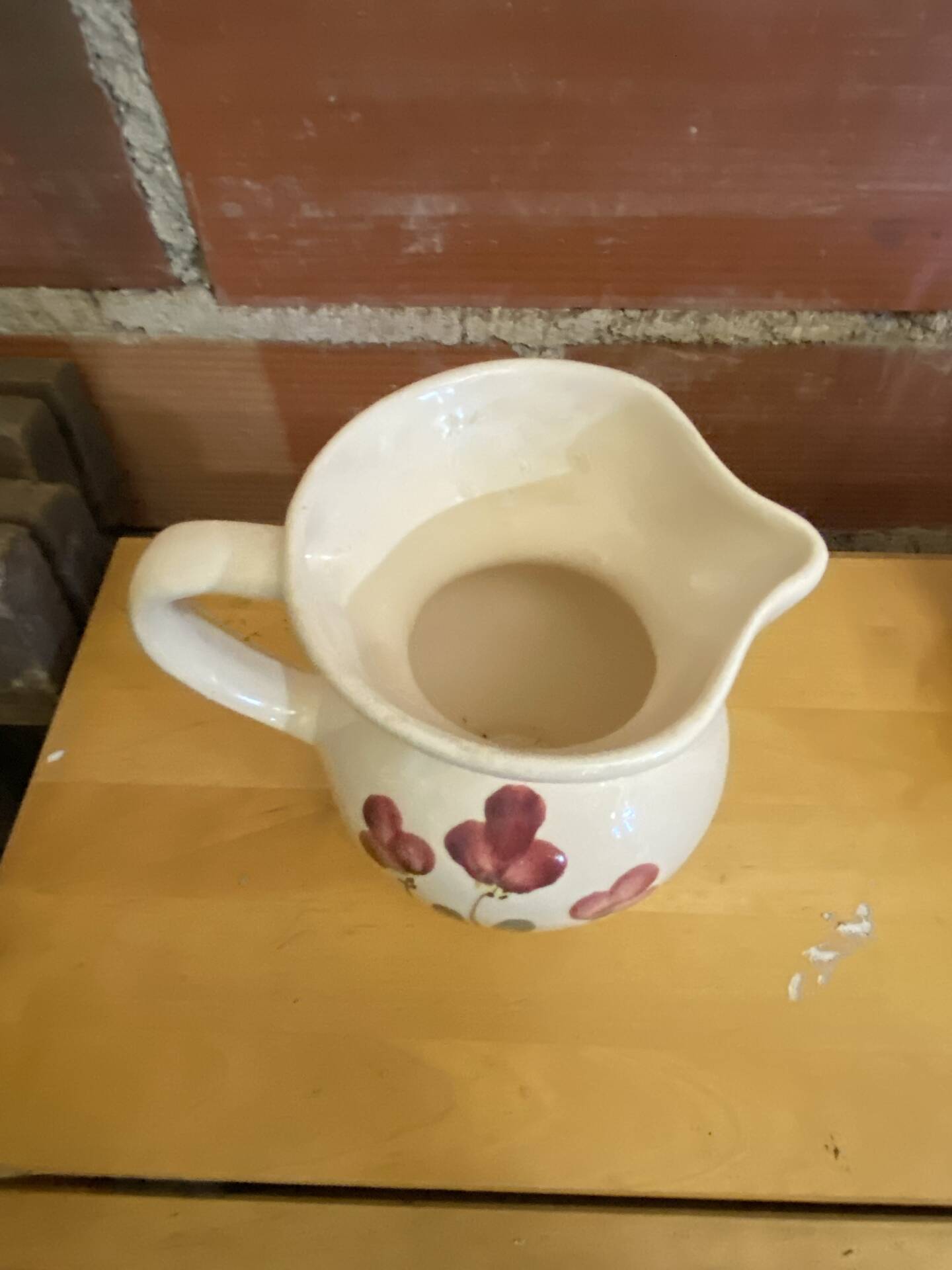Old Service Juice Jug + 6 White Ceramic Glasses with Flower Wine Decor
