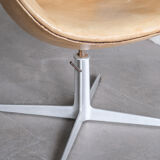 Swan chair by Arne Jacobsen 1971
