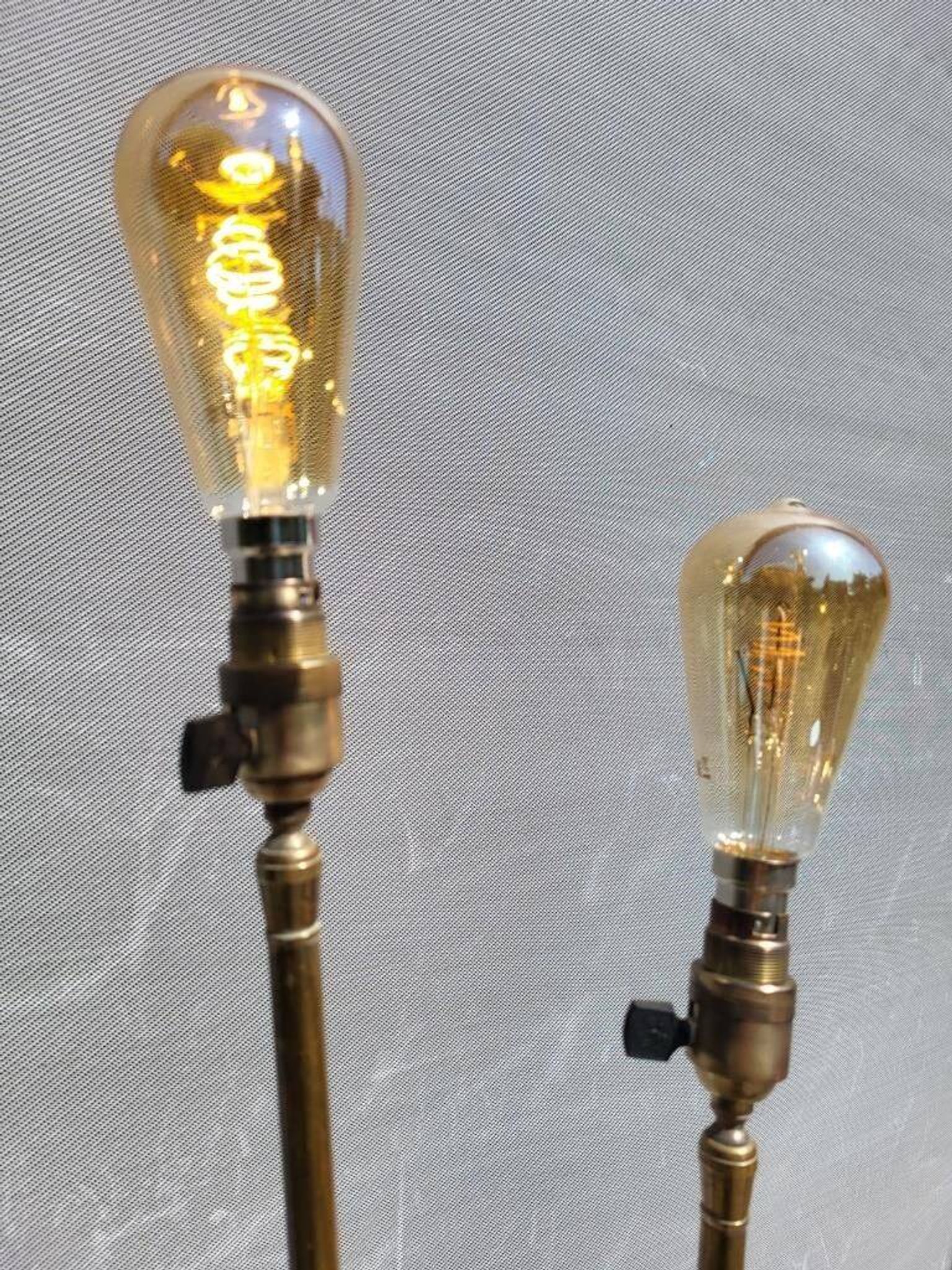 Lampadaire tablette de peintre à 3 feux laiton 1950