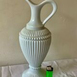 Carafe vase in white opaline