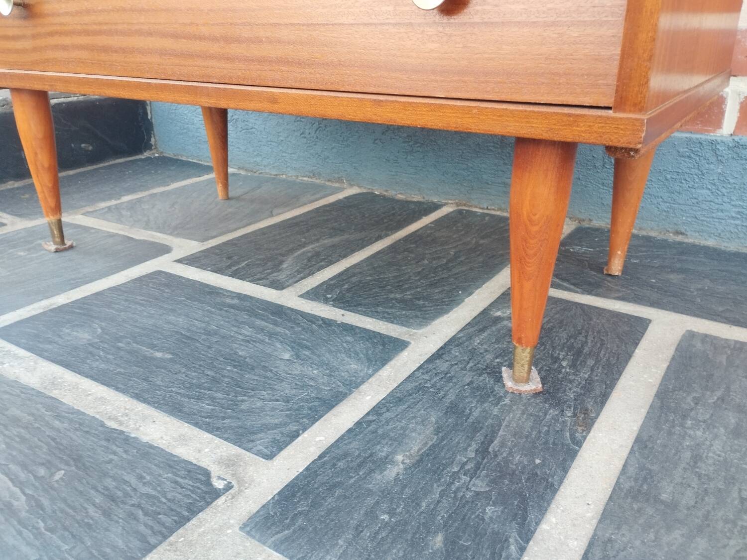 Vintage wooden chest of drawers