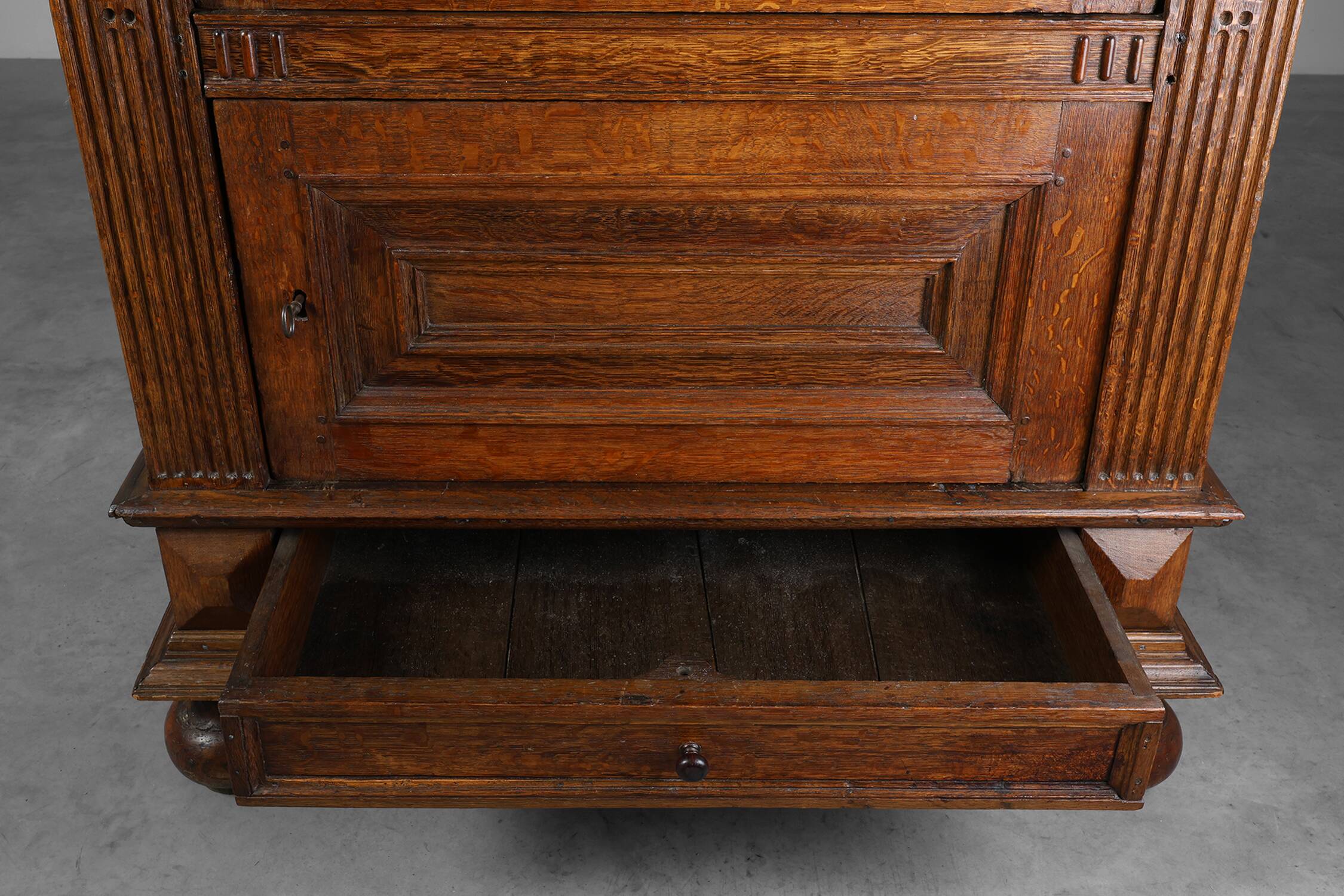 17th Century Belgian Renaissance Oak Cabinet with Concealed Lock