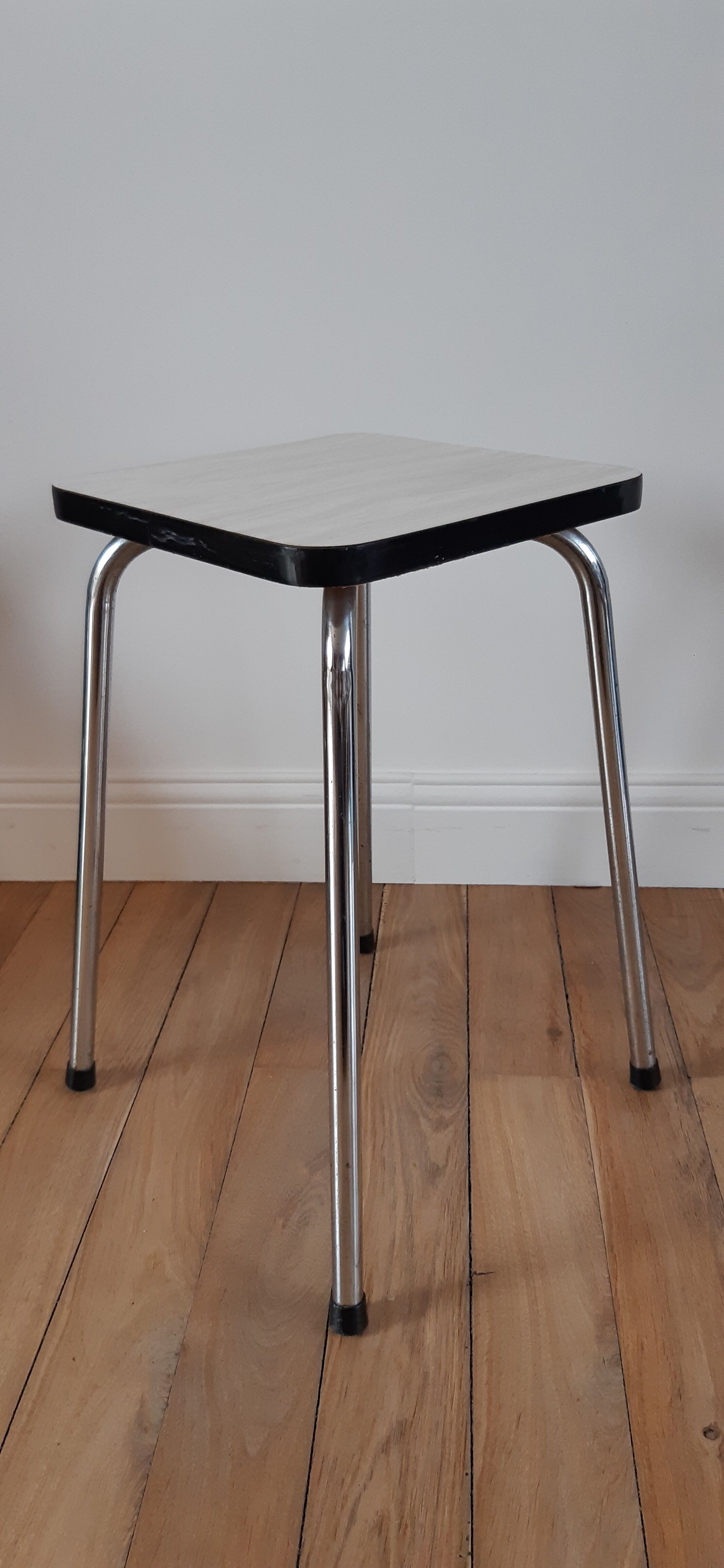 White marbled formica stool 70s