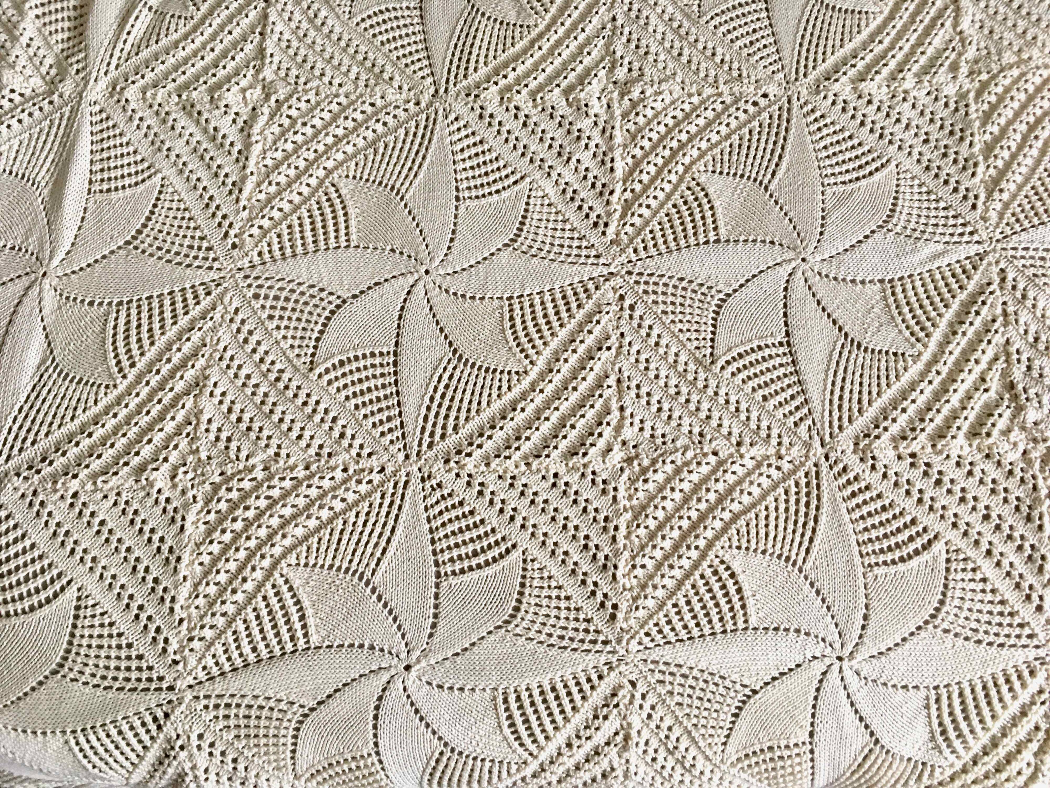 Vintage crochet bedspread for 2 people