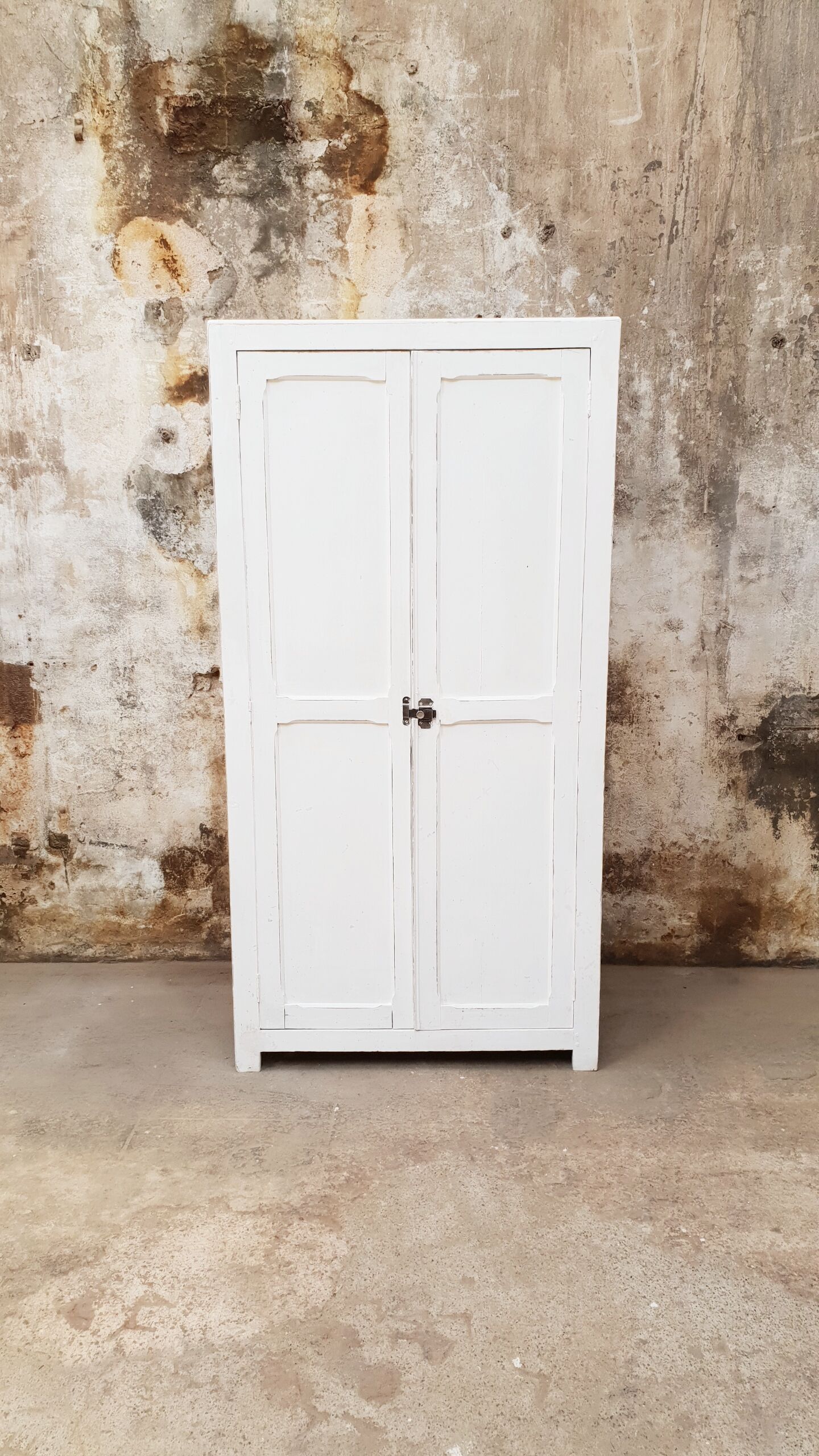 Vintage Parisian wardrobe