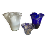 Trio de vases mouchoirs vintage en verre soufflé