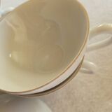 6 tasses en porcelaine blanches et or