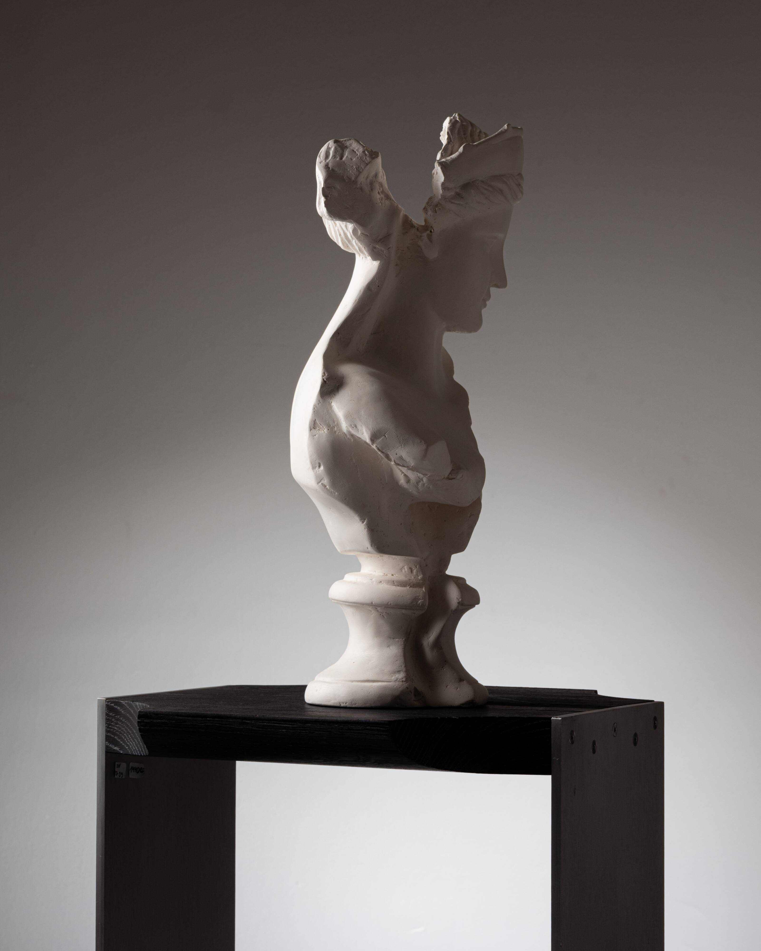 Fragmented Venus sculpture
