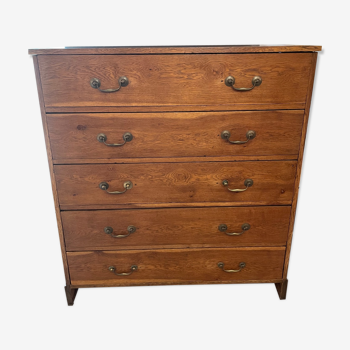 Oak chest of drawers