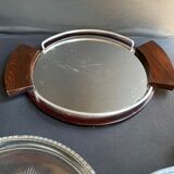 Compartmentalized servant tray with hors d'oeuvres (1)
