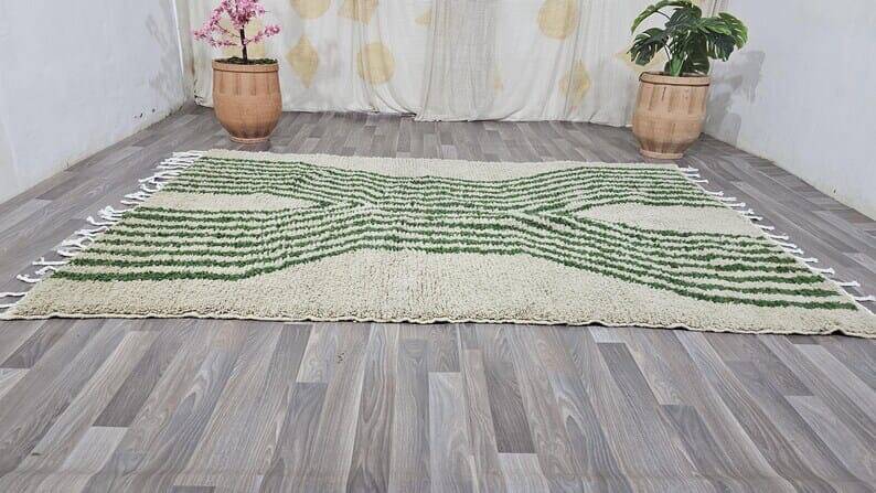 Tapis berbère fait main artisanale vert et blanc taille 150 x 250 cm