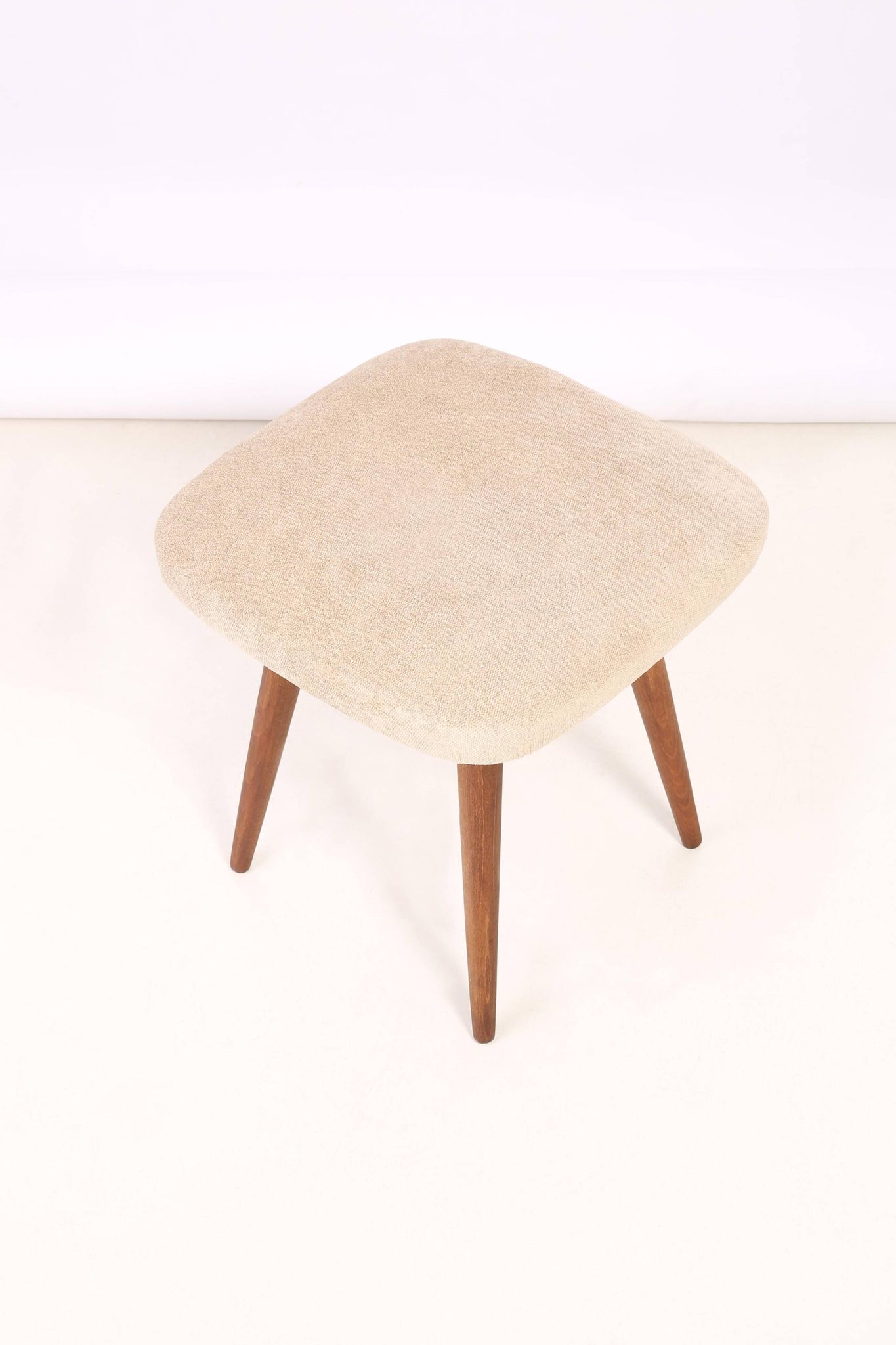Tabouret Beige Mid-Century Modern, Europe, années 1960
