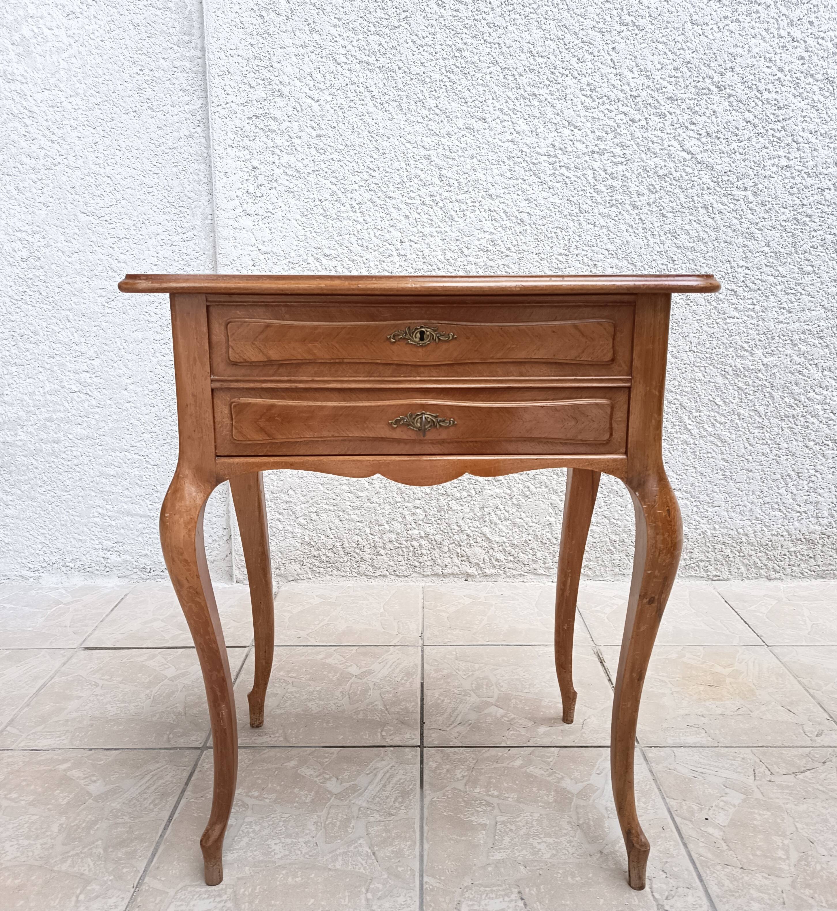 Louis XV work table in walnut