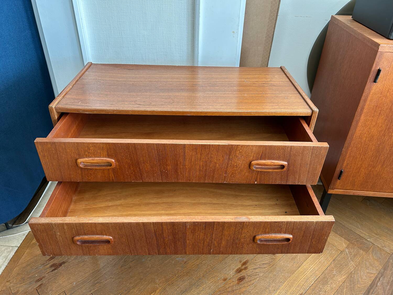 Table de chevet scandinave / petite commode scandinave vintage design