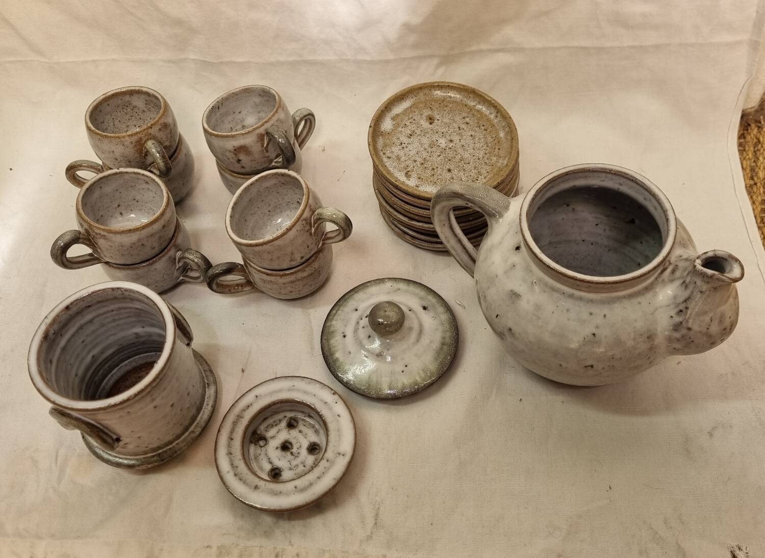 8 cup stoneware tea set from 1980