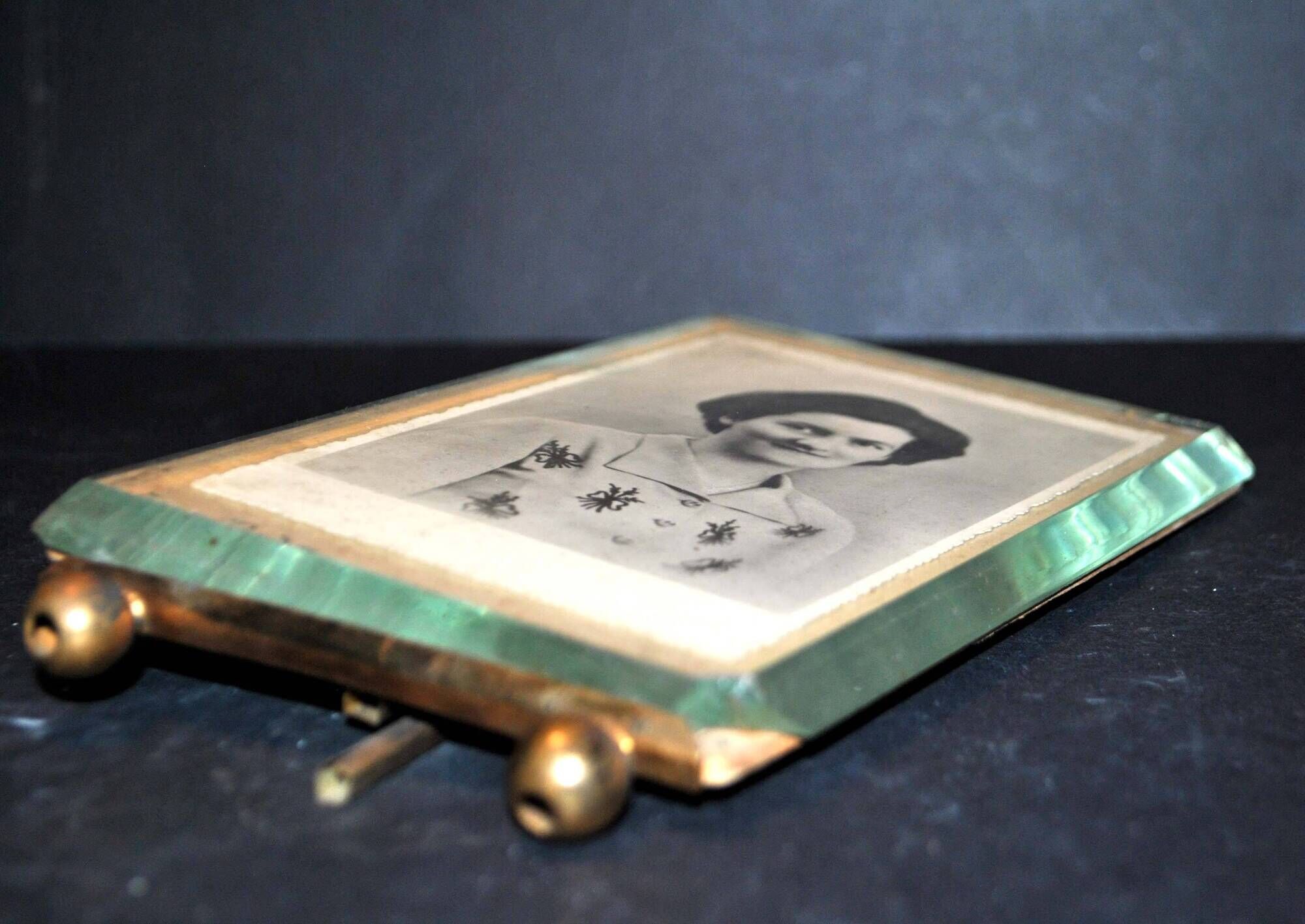 Old photo frame RIBBON KNOT brass and beveled glass 20.5x11