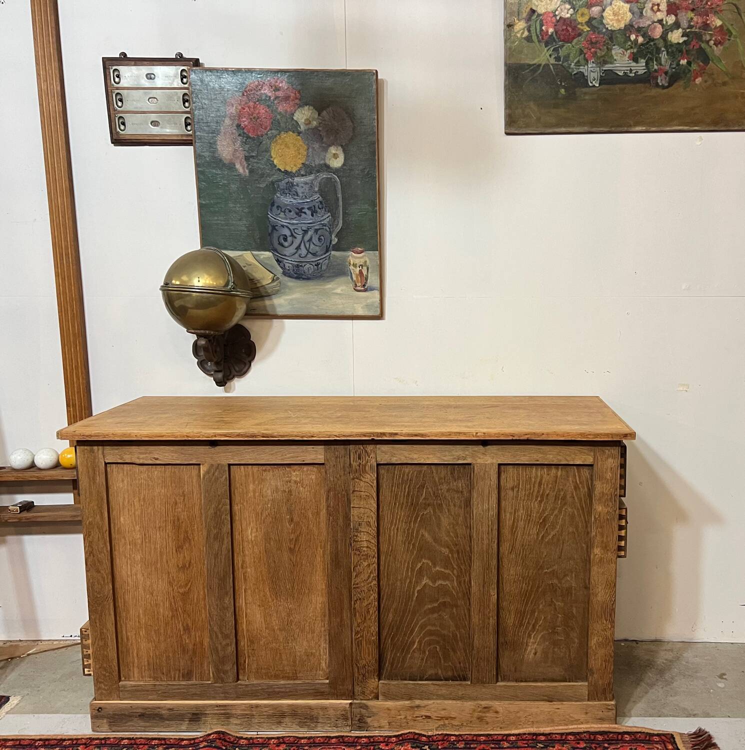 Ancien meuble de droguerie en chêne